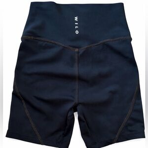 Wilo High-Waisted biker Shorts